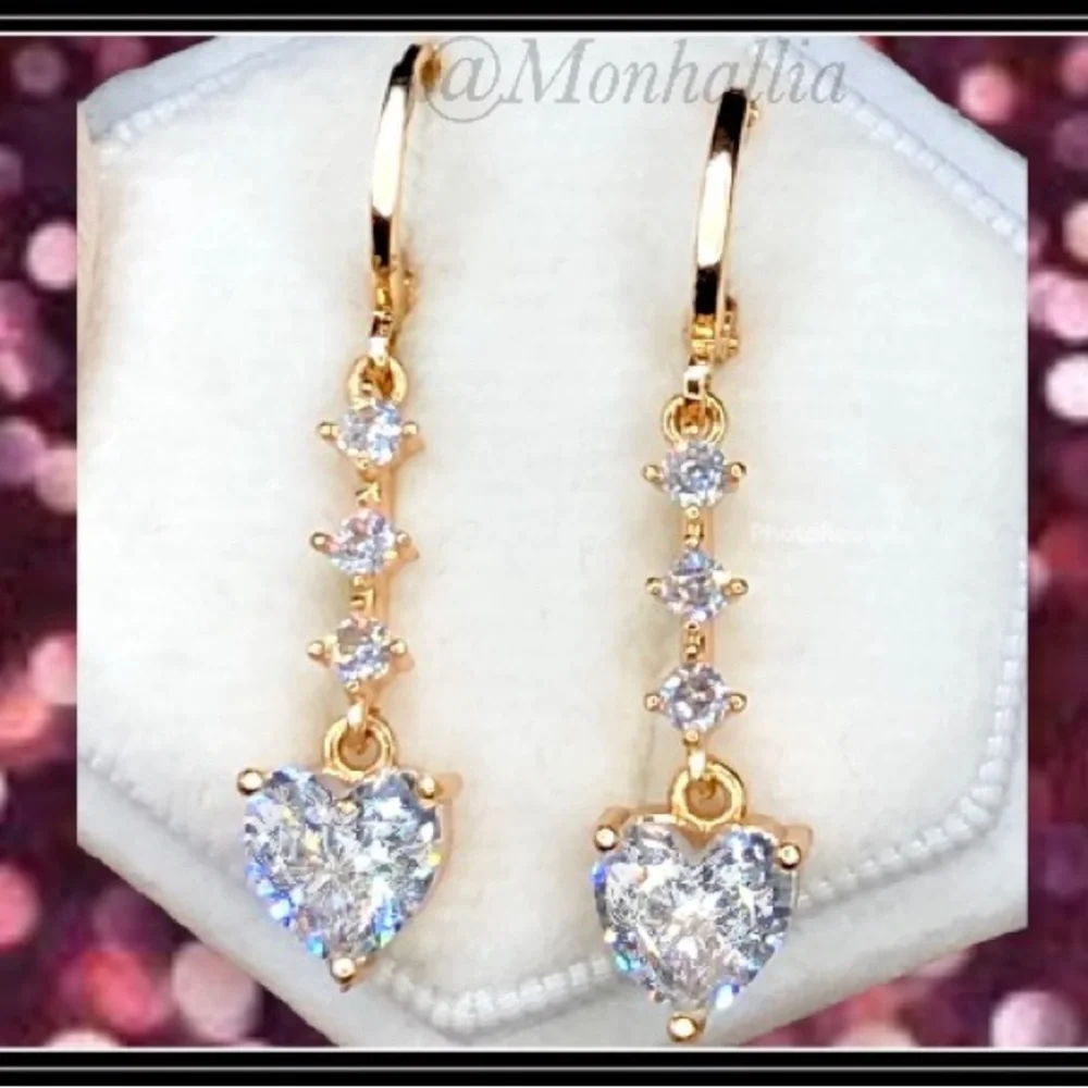 NEW GOLD SIMULATED DIAMOND HEART STONE DROP EARRINGS